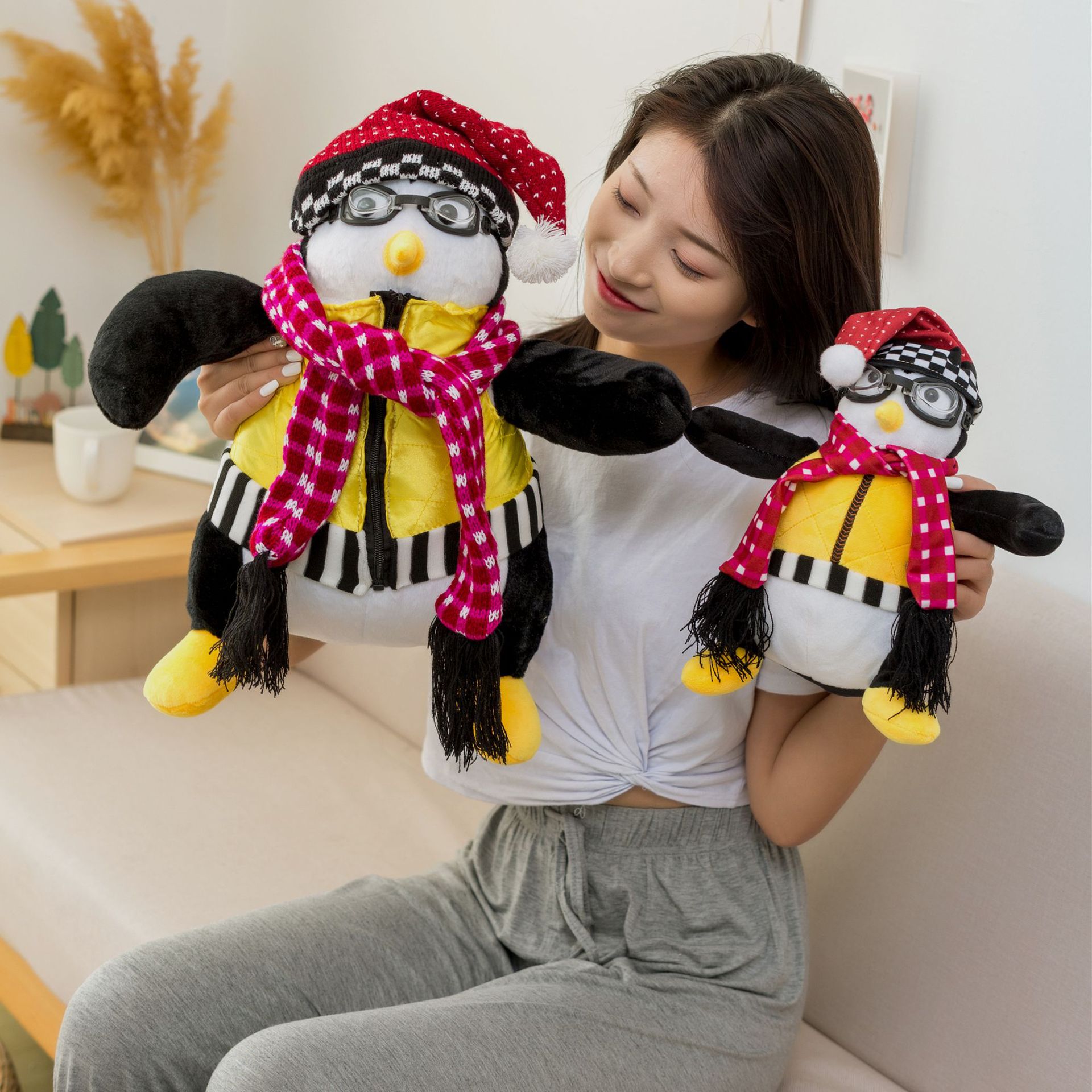 Penguin Pillow Plush Toy Friends Surrounding Hugsy Doll Doll Girl Day Gift